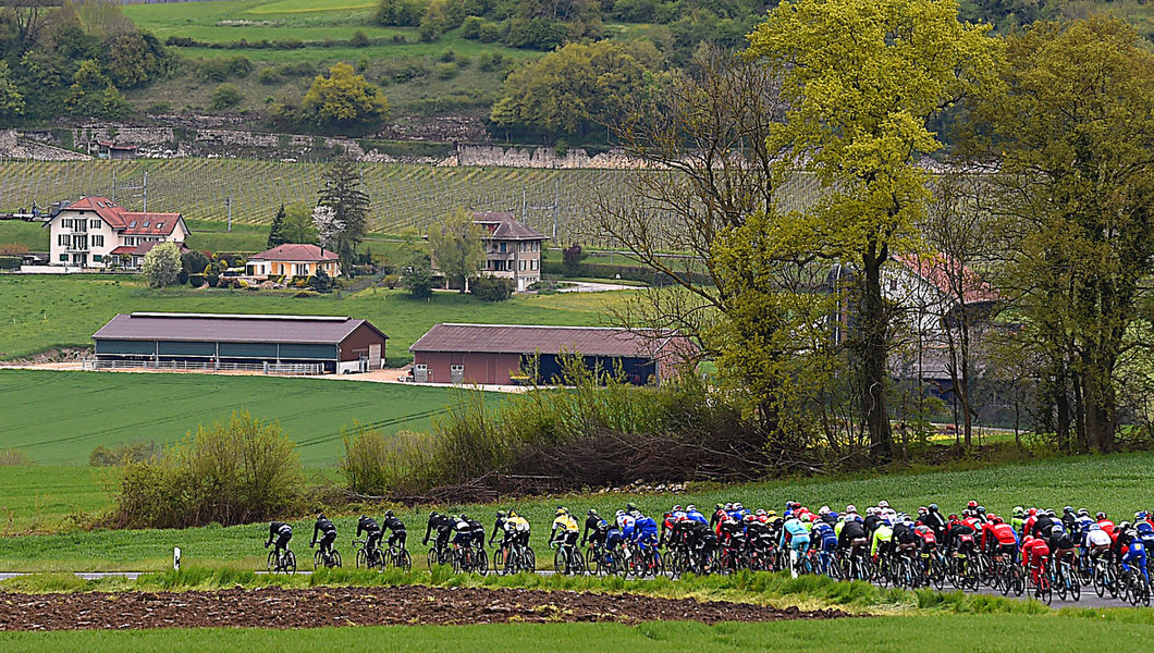 Quatre Jours de Dunkerque opens with bunch sprint