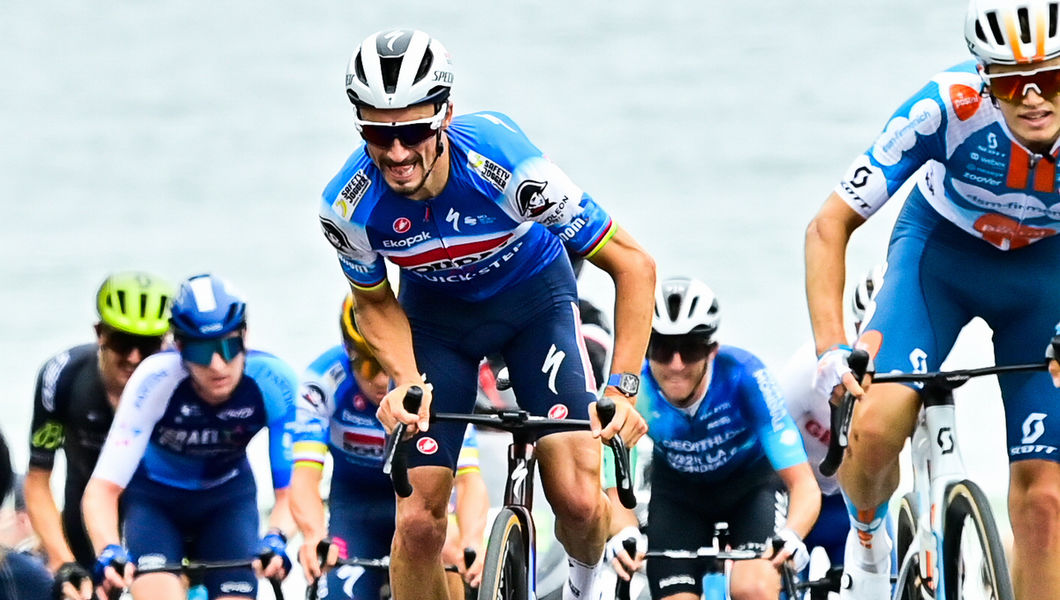 Alaphilippe maakt flinke sprong in Brits klassement