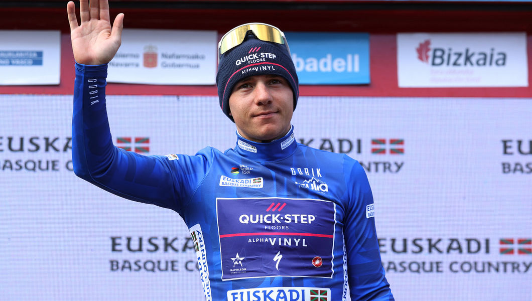 Evenepoel wint jongerenklassement Itzulia Basque Country