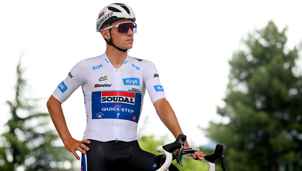 Le Tour: White remains on Evenepoel’s shoulders