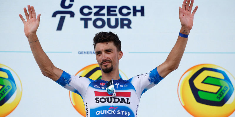 Alaphilippe powers to victory at the Czech Tour