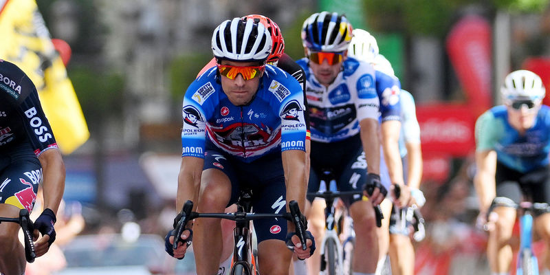 La Vuelta: Mikel Landa continues to fight on