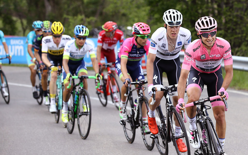 2016 Best Moments: Jungels takes maglia rosa after Brambilla’s sacrifice