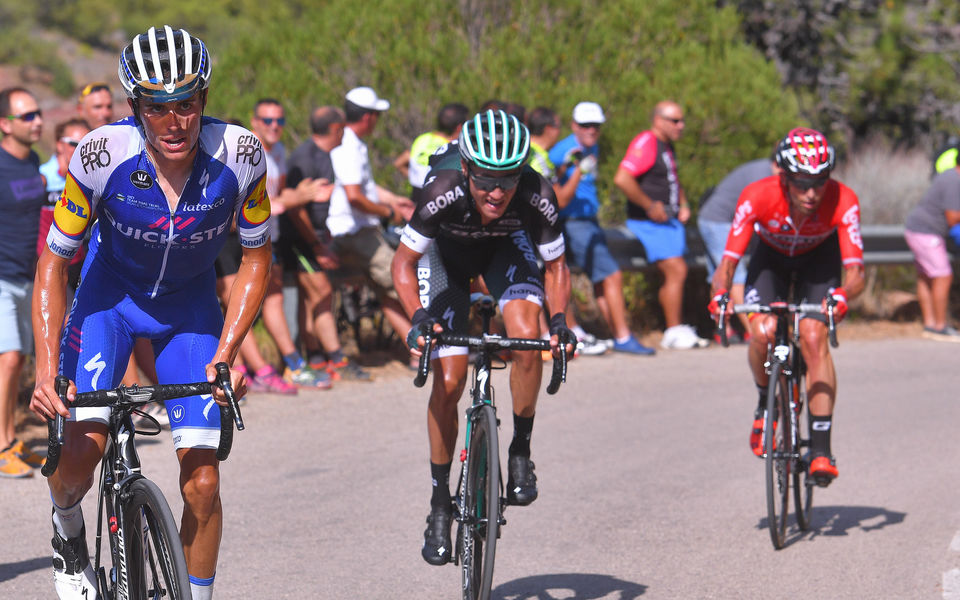 Enric Mas shines on Vuelta a España stage six