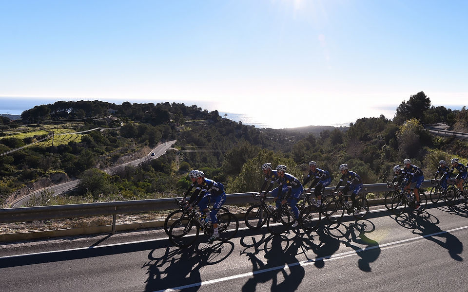 Drie stagiairs voor Etixx – Quick-Step