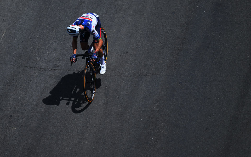 Tour de France: top-10 voor Alaphilippe op warme dag