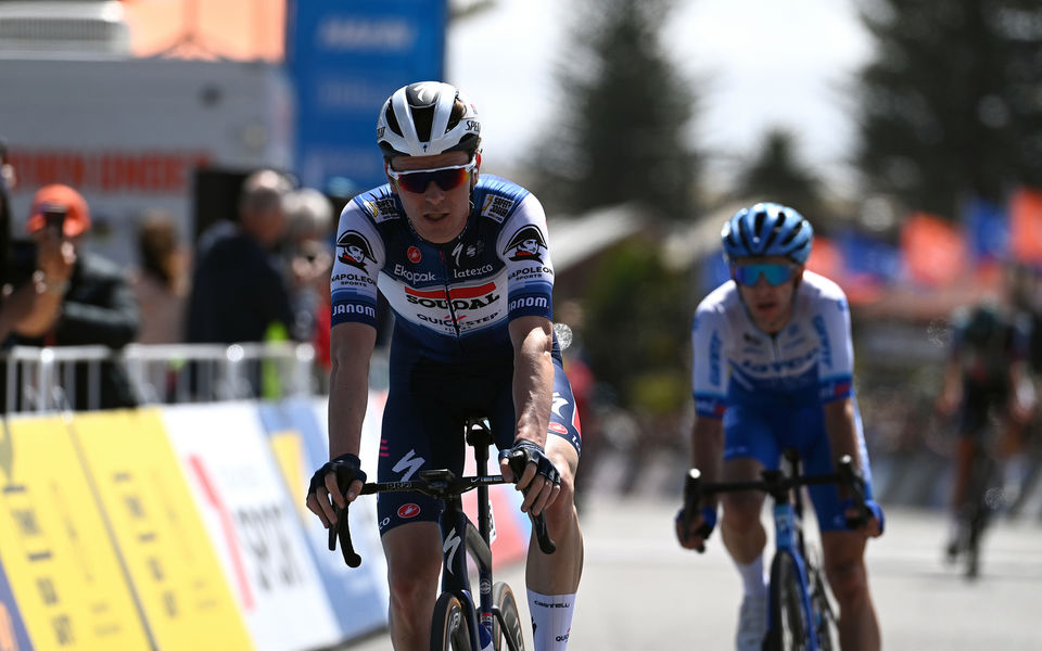 Schmid levert eerste podium van 2023 in Tour Down Under