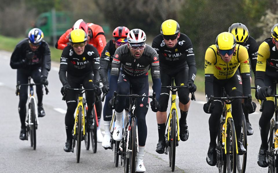 Knotsgekke koersdag in Paris-Nice