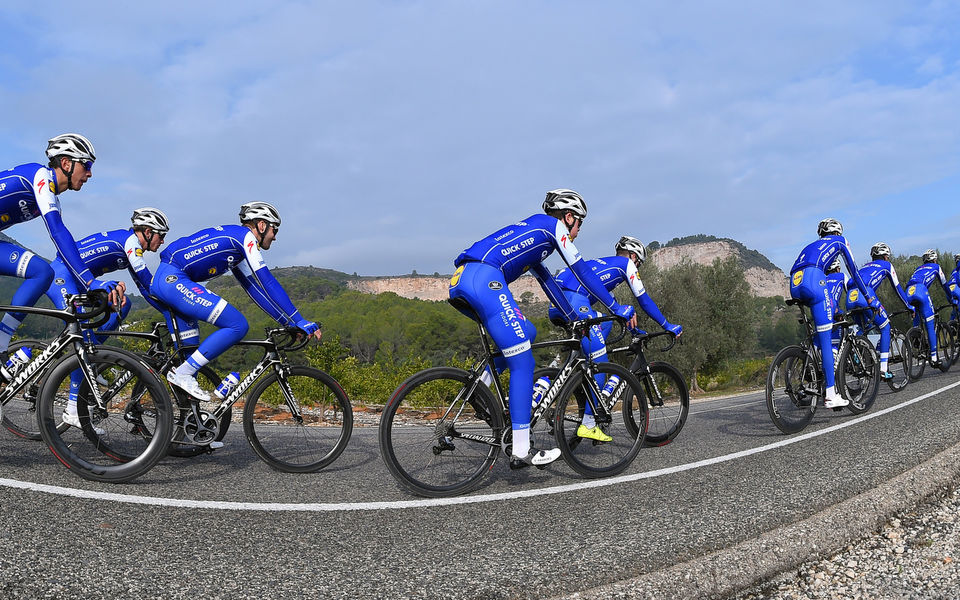 Elia Viviani signs for Quick-Step Floors through 2019