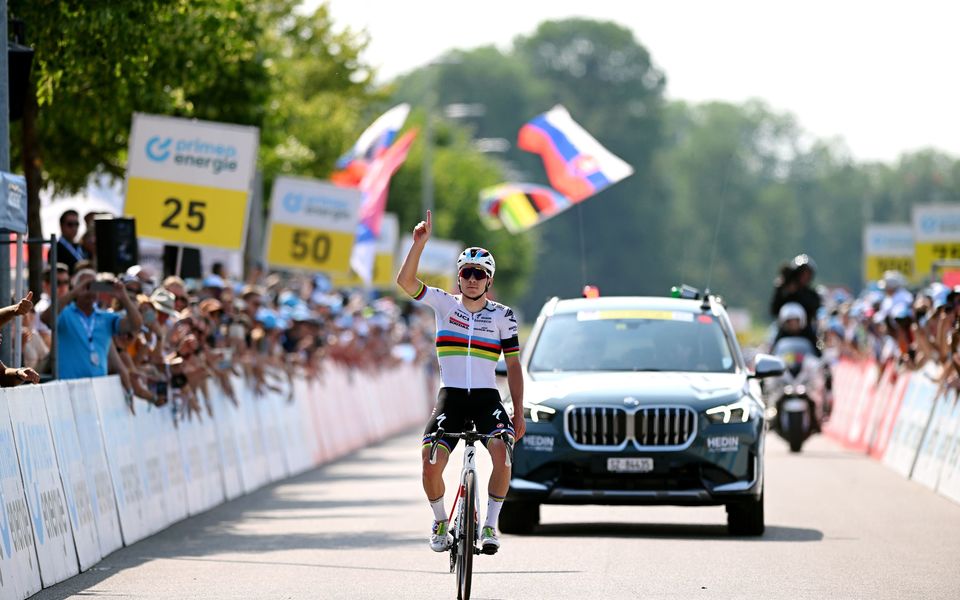 Evenepoel takes an emotional win at the Tour de Suisse