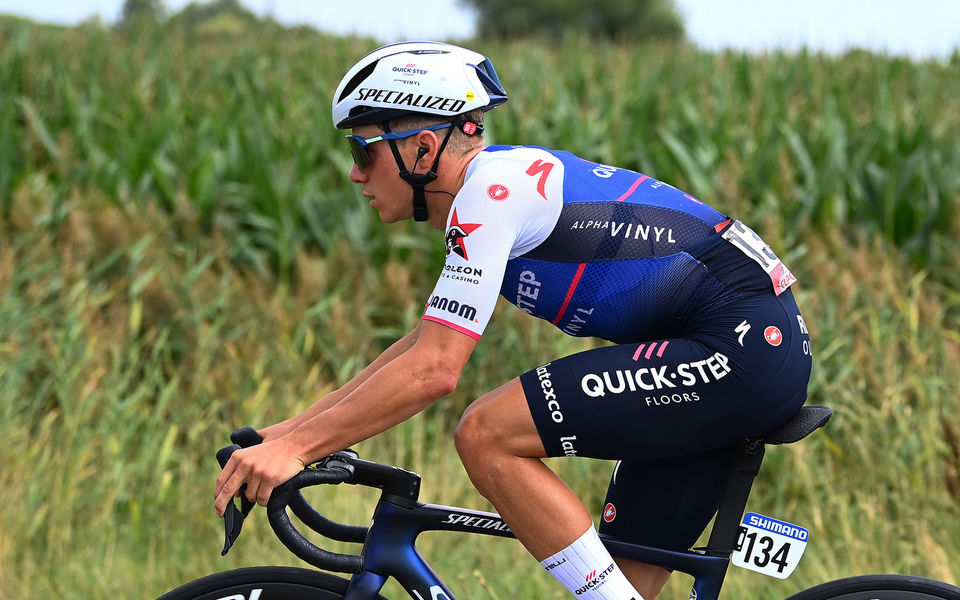 Vuelta a España: Evenepoel enters the top 10