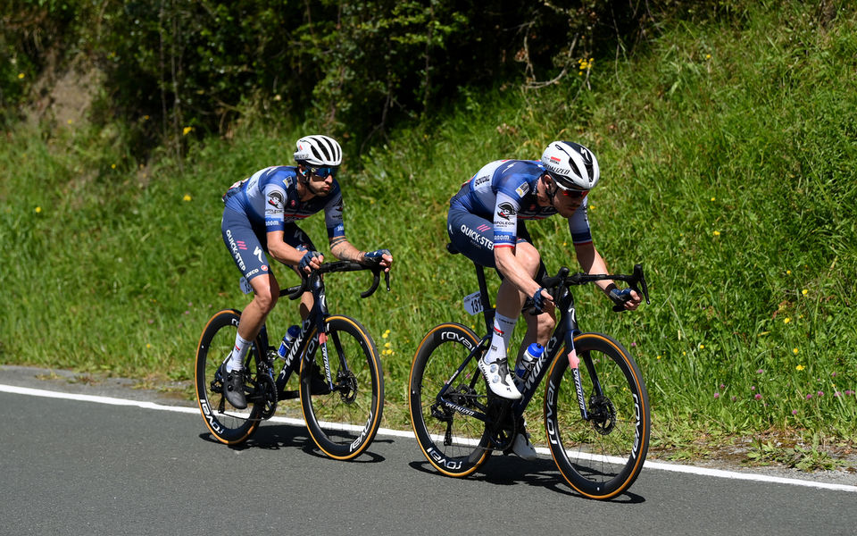 The Wolfpack kleurt Itzulia Basque Country