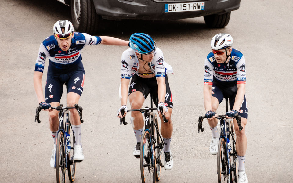 Le Tour back on the Puy de Dôme