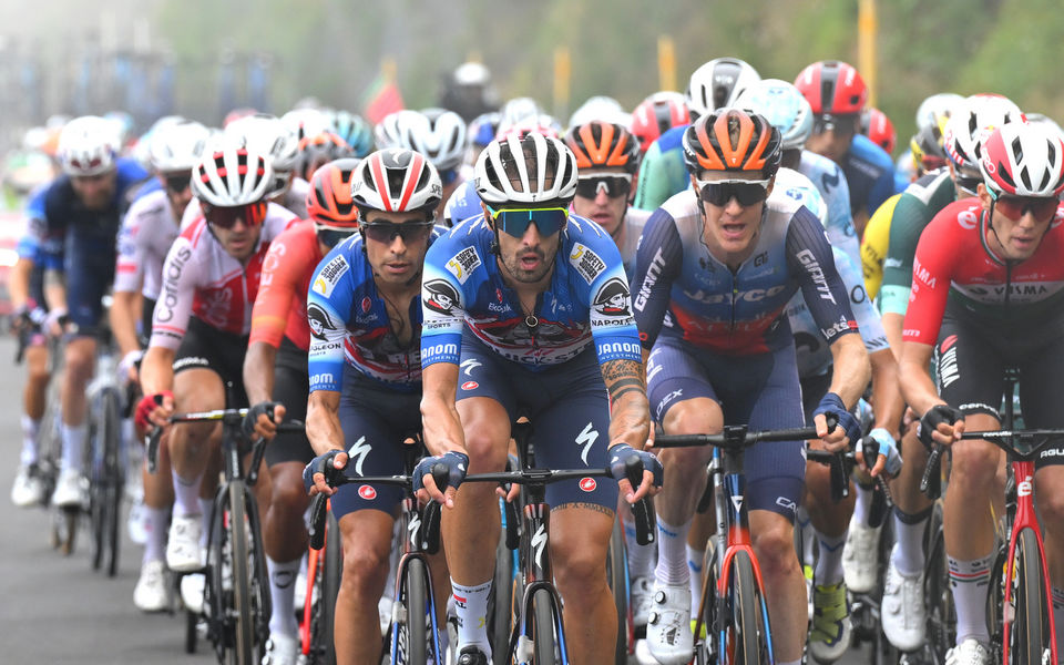 La Vuelta: A bunch sprint in Leon