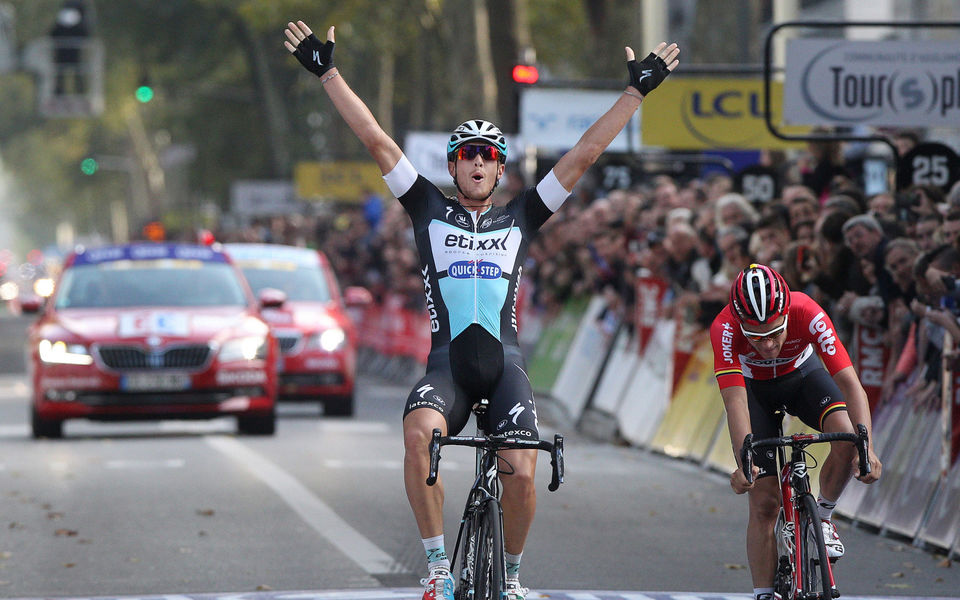 2015 Best Moments: Matteo Trentin makes history in Paris-Tours!