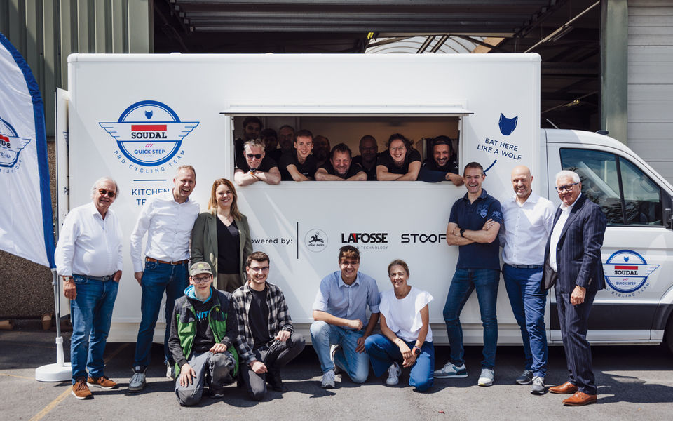 Meals are on wheels as Soudal Quick-Step’s new food truck hits the road!