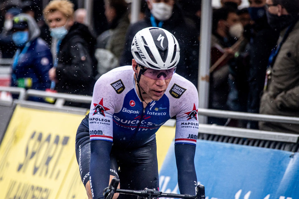 Waaiers en regen in Scheldeprijs