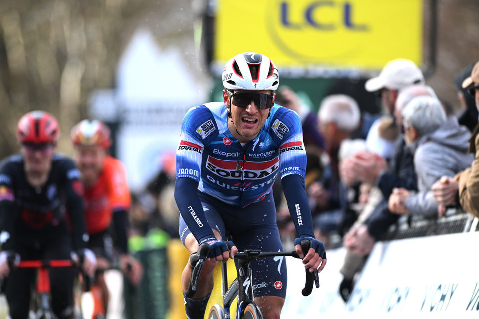 Paris-Nice: Van Wilder schuift op in klassement