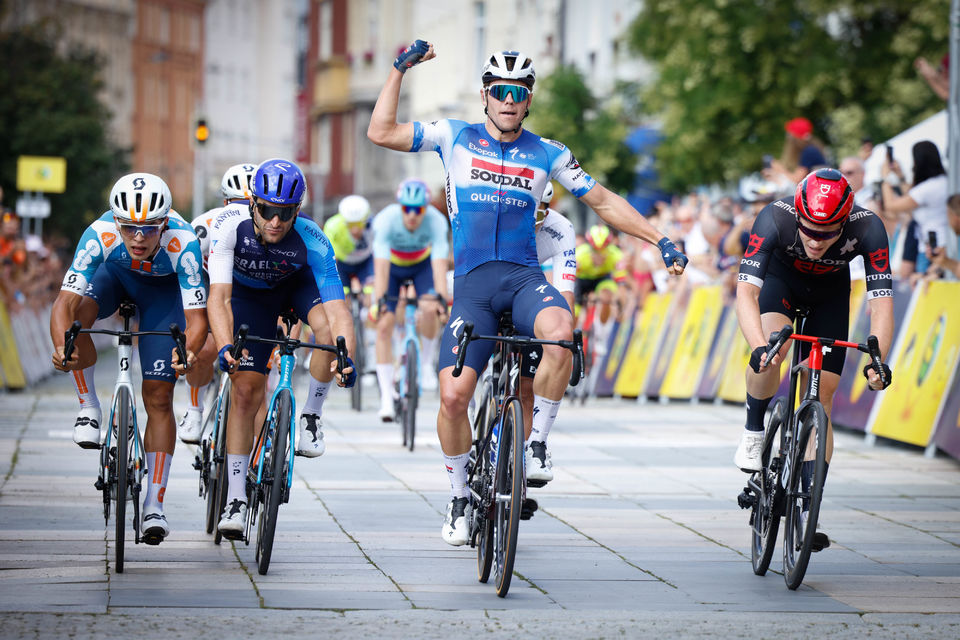 First win in the Soudal Quick-Step jersey for Lamperti