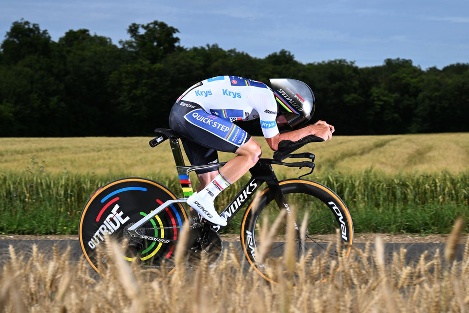 Remco Evenepoel grijpt eerste ritzege in Tour de France