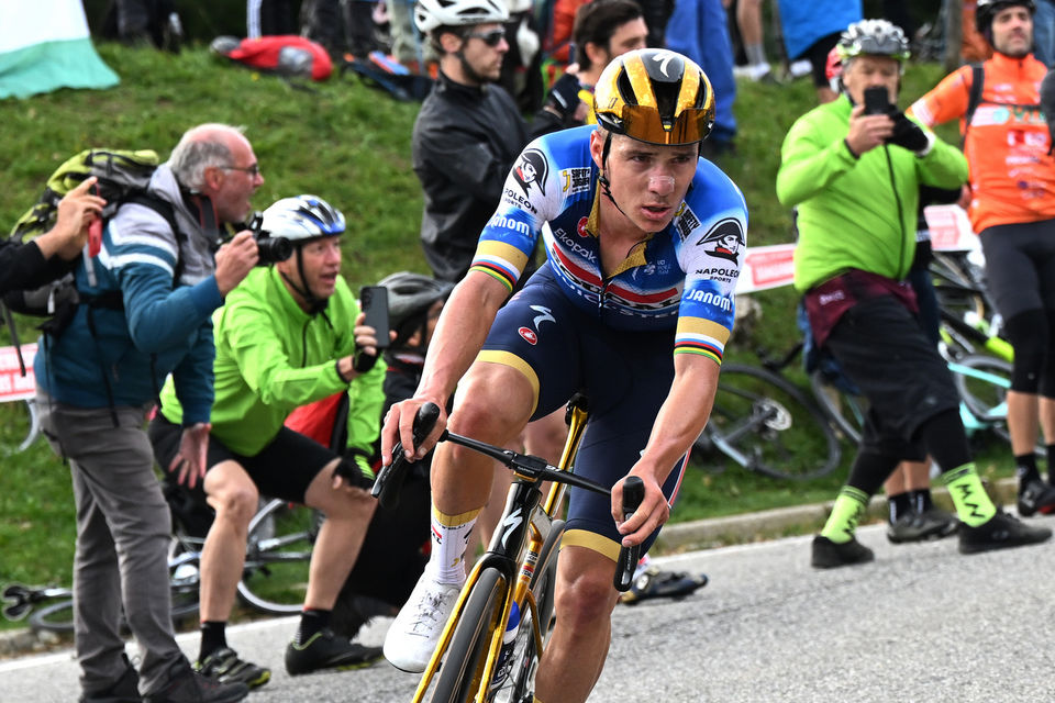 Remco Evenepoel rides to second at Il Lombardia