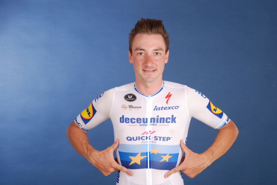 Elia Viviani presents European Champion jersey Soudal Quick Step Pro Cycling Team